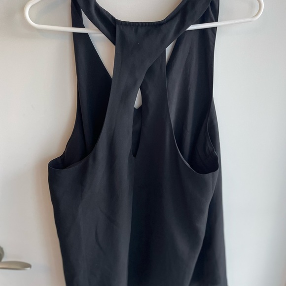 Black halter top from Banana Republic - Picture 2 of 3